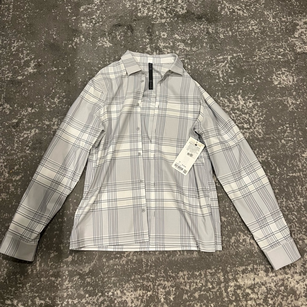 Men’s lululemon shirt